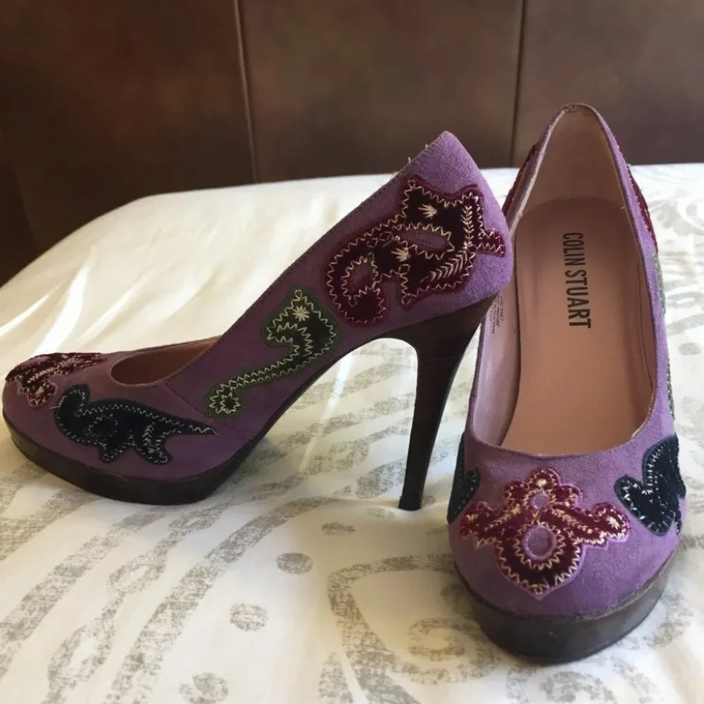 Colin Stuart Embroidered Patches‎ Pumps